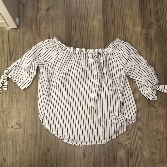 TJ MAXX Tops - LIVE 4 TRUTH striped off the shoulder shirt S